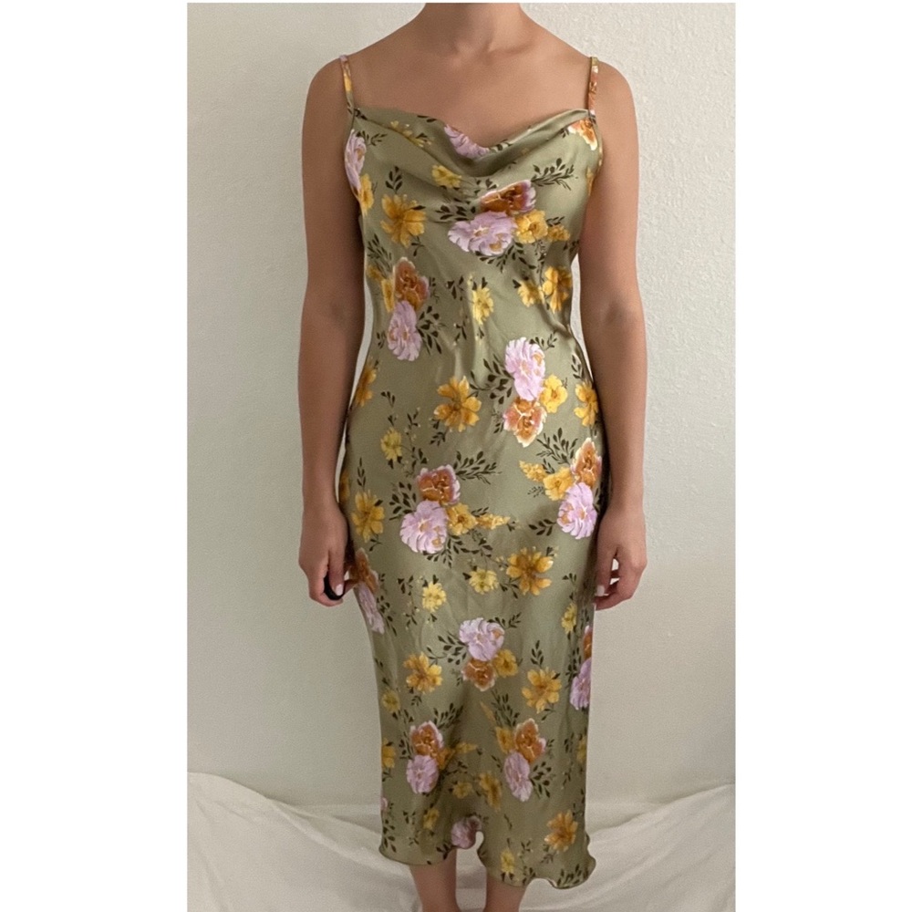 Bebe midi green floral dress.